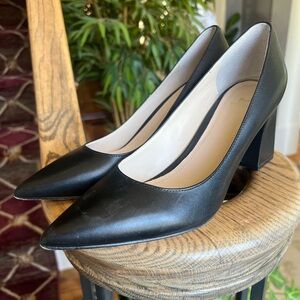 Marc Fisher Zala black heel pump excellent condition size 7 1/2 medium leather